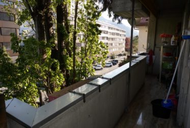 SION/Rue de Lausanne, à louer appartement de 3,5 pièces de 100 m2 avec balcon de 12 m2, cave et place de parc intérieure